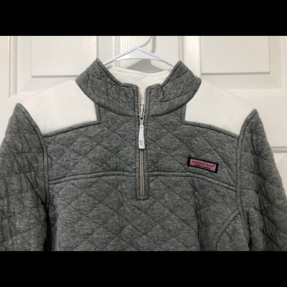 Vineyard Vines Women’s Quilted Shep Shirt - Picture 2 of 5
